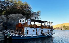 Houseboat Hotel And Nile Cruises Zainoba